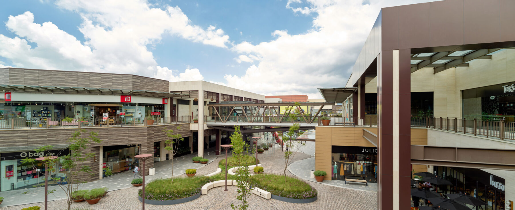 Town Square Metepec - Thor Equities ESP